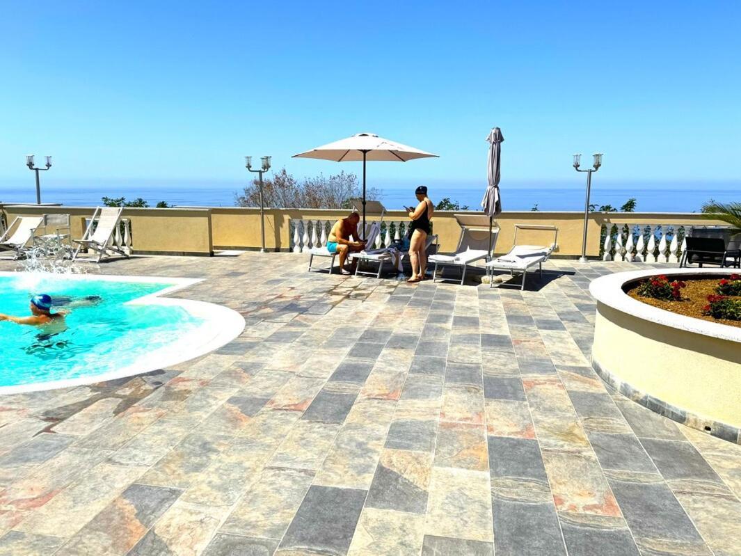 Apart-hotel Bloom Tropea