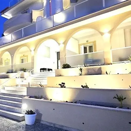 Bloom Tropea Aparthotel Ciaramiti Exterior photo